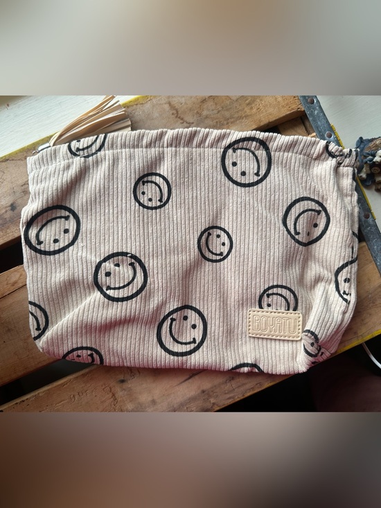 Boyatu Handbags - BOYATU Smiley Face Ribbed Corduroy Travel Makeup Bag: Machine Washable NIP